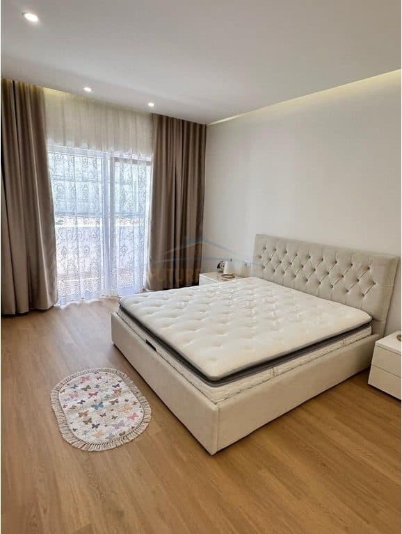 Qira, Apartament 2+1, Shkolla e Mesme Petro Nini Luarasi 3
