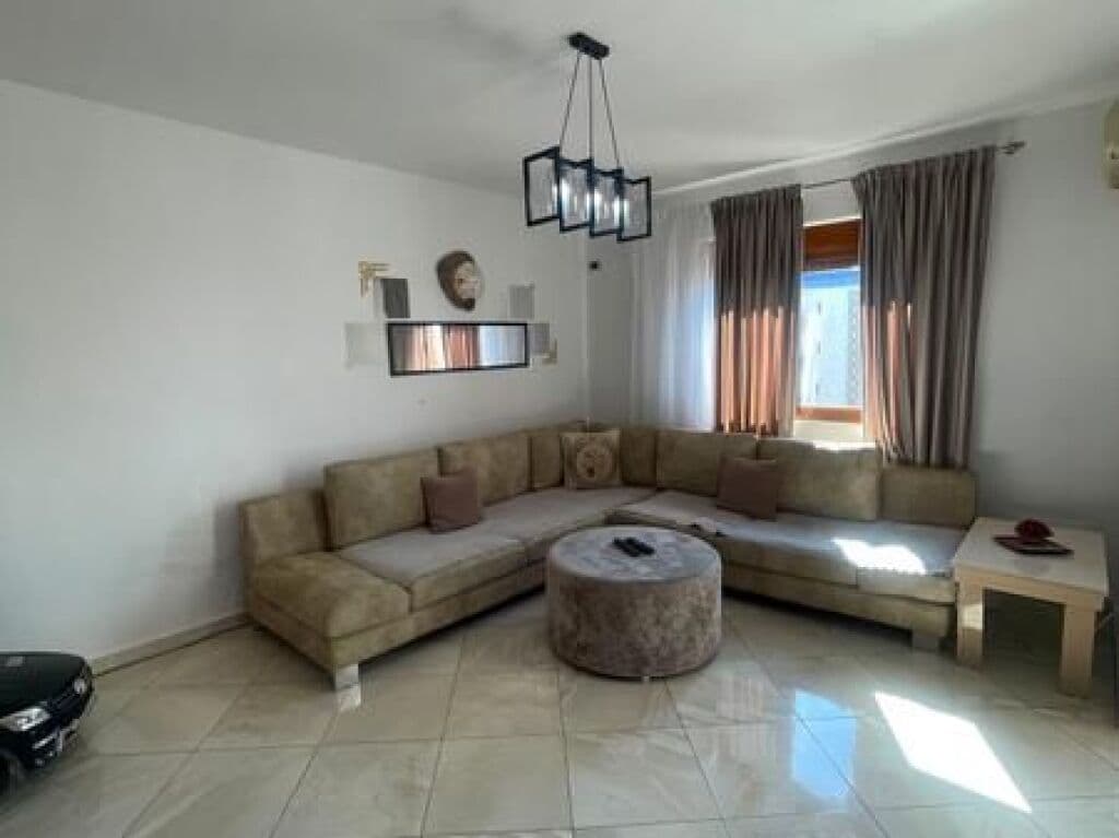 Në shitje, Apartament 1+1, Laprakë, Tiranë