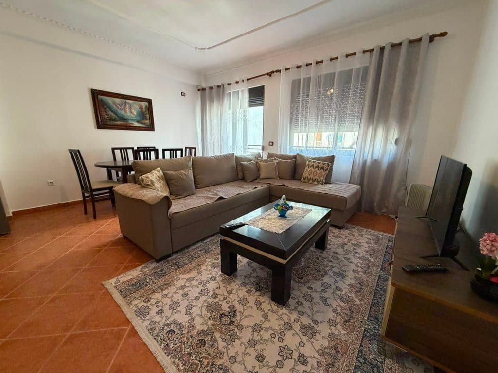 Shitet, Apartament 2+1, Yzberisht, Tiranë. 2