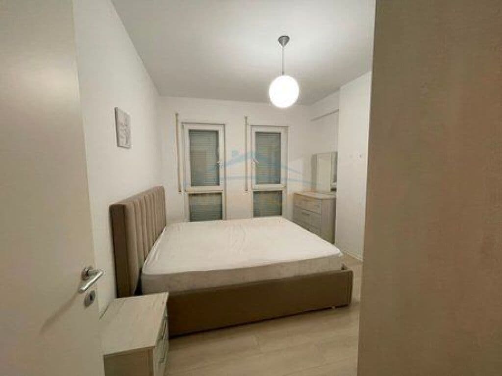 Qira, Apartament 2+1, Rruga 5 Maj, Tiranë 4