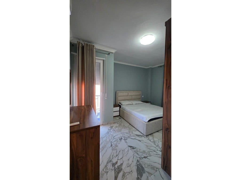 Qera, Apartament 2+1,Rruga e Dibres, Tirane. 4