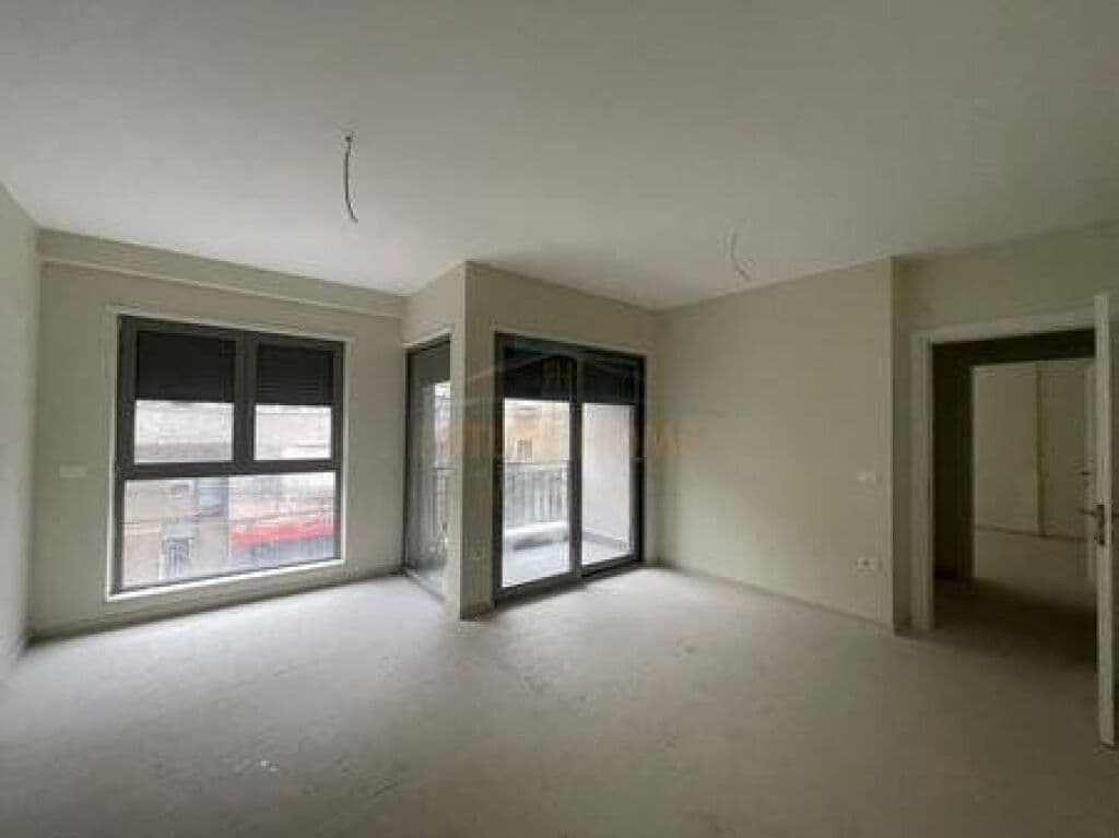 Qira, Apartament 1+1, Rruga Dervish Hekali, Shkolla e Kuqe, Tiranë. 2