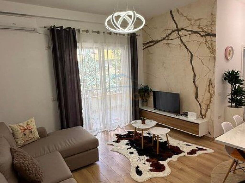 Jepet me qira, Apartament 1+1, Liqeni i Thatë, Tiranë