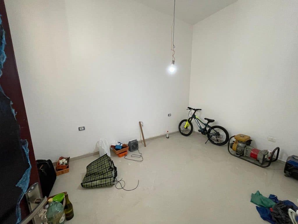 Shitet, Apartament 1+1, Lagjia Nr. 13 ,Durres 3