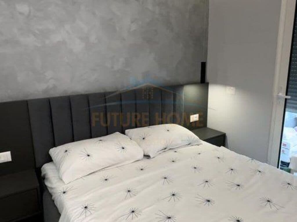 Në shitje, Apartament 2+1, Fresk 4