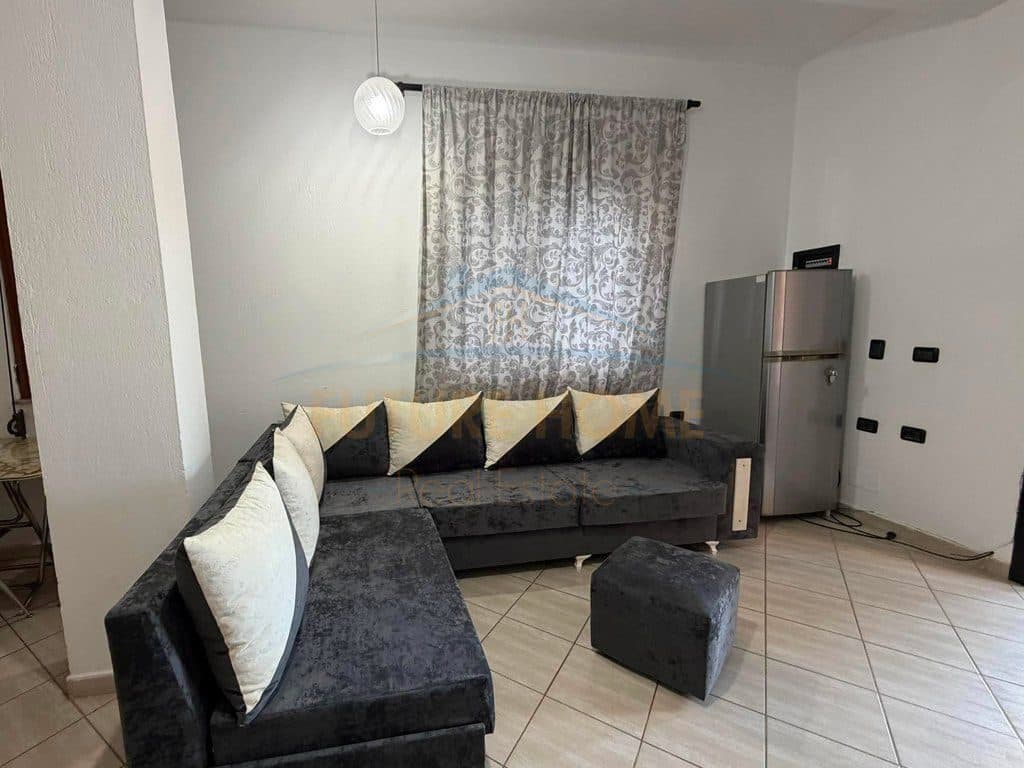 Qira, Apartament 1+1, Rruga Muhamed Gjollesha, Tiranë