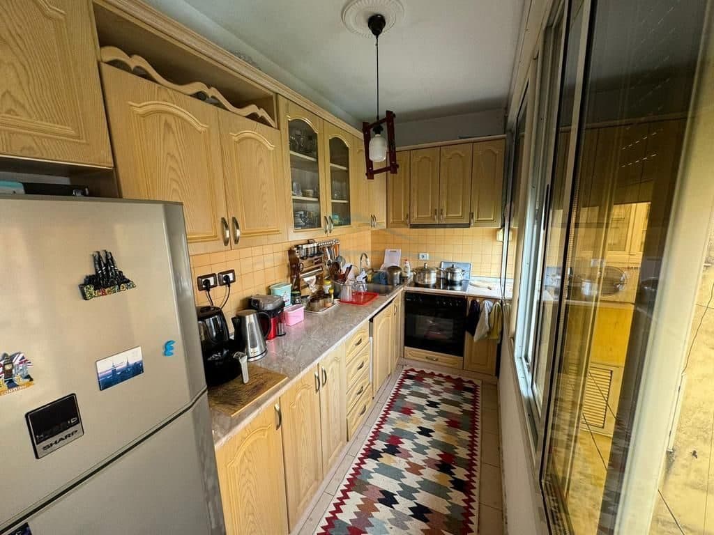 Jepet me qira, Apartament 2+1, Rruga Kosovareve 2