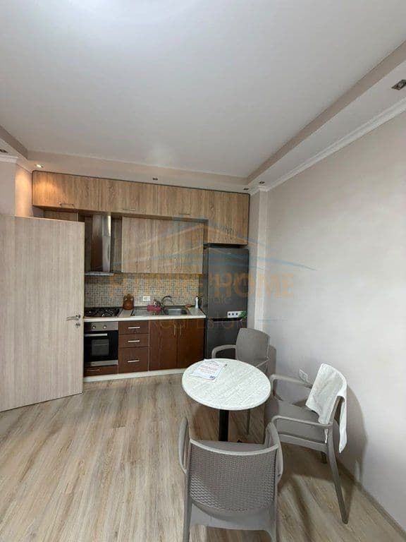 Në shitje, Apartament 2+1, Fresk. 3