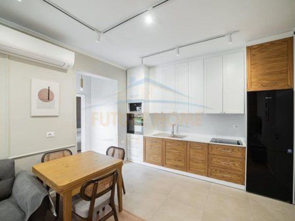 Në shitje, Apartament 2+1 në Bazar të Ri - Optika Roma 3