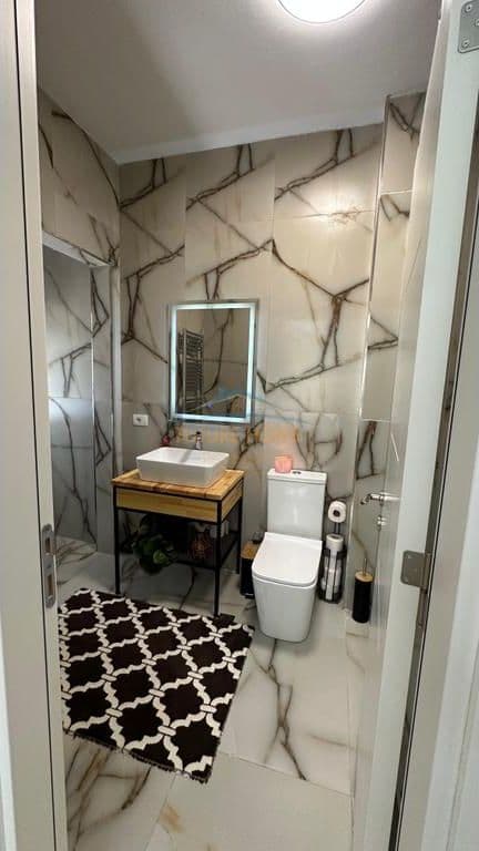 Në shitje, Apartament 2+1+2+ Garazh, Kopshti Botanik, Tiranë 4