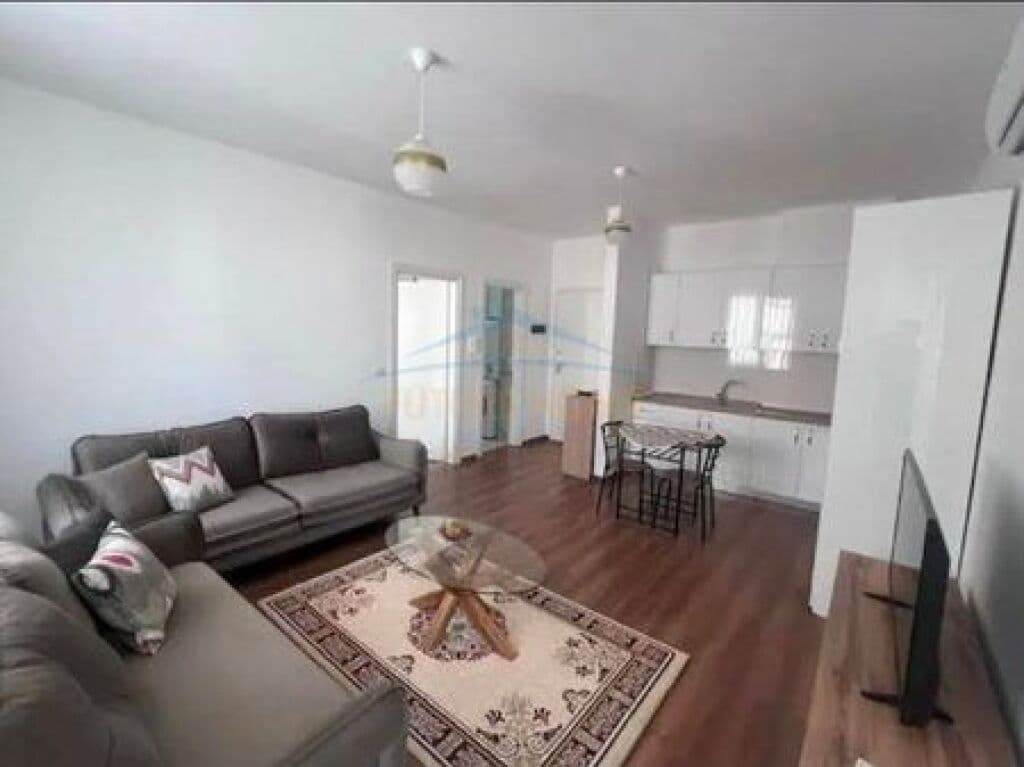 Jepet me qira, Apartament 1+1, Jordan Misja, Tiranë.