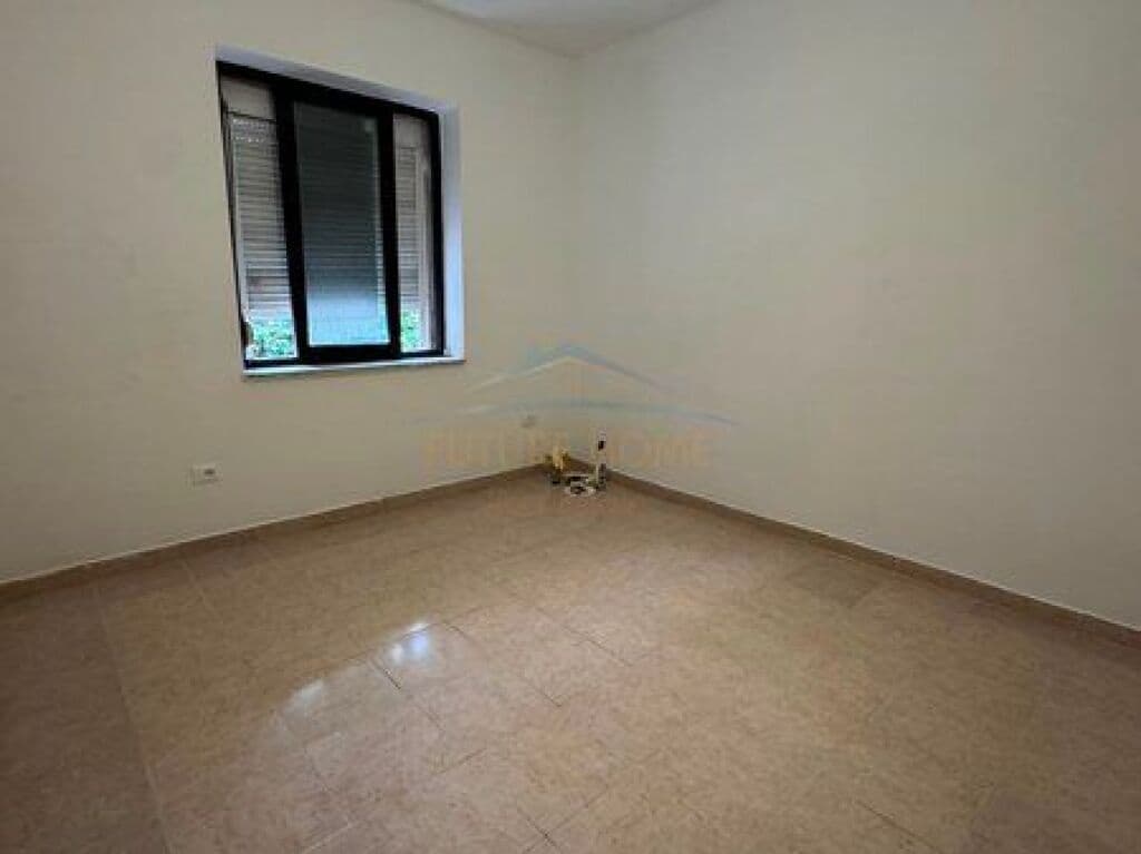 Qira, Apartament 2+1, Rruga Myslym Shyri, Tiranë. 3
