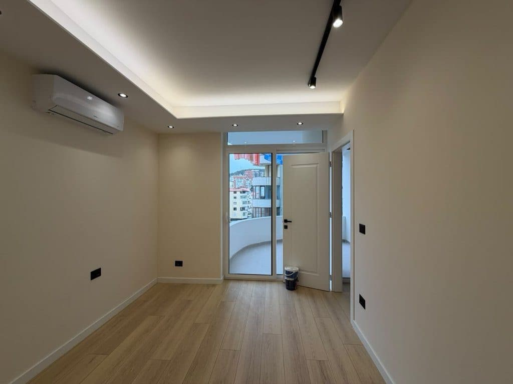 Shitet ,Apartament 1+1, Komuna e Parisit, Tirane 4