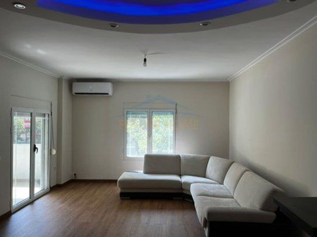Qira, Apartament 2+1, Komuna E Parisit.Tirane