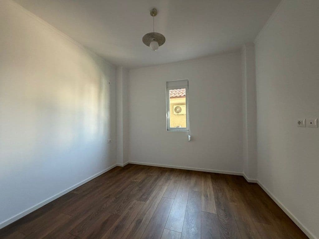 Në shitje, Apartament 1+1, Rruga Dritan Hoxha, Tiranë. 3