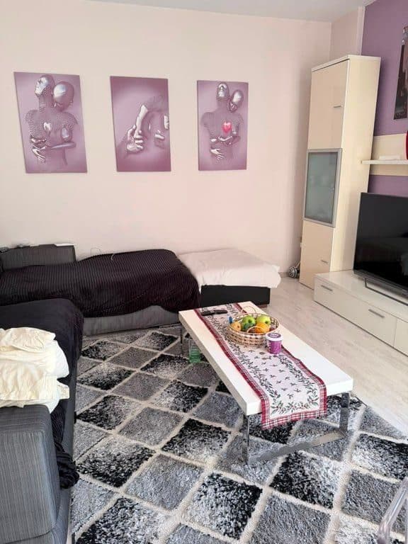 Qira, Apartament 1+1, Brryli, Tiranë.