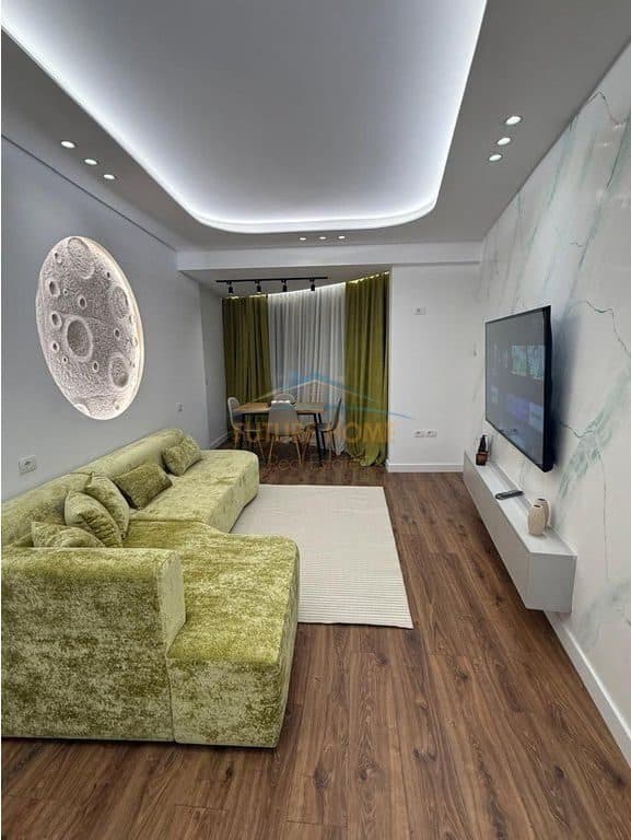 Në shitje, Apartament 1+1, Rruga e Re, Tiranë.
