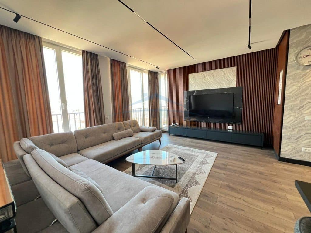 Qira, Apartament 1+1+Vendi i Parkimit, Rruga Riza Cerova