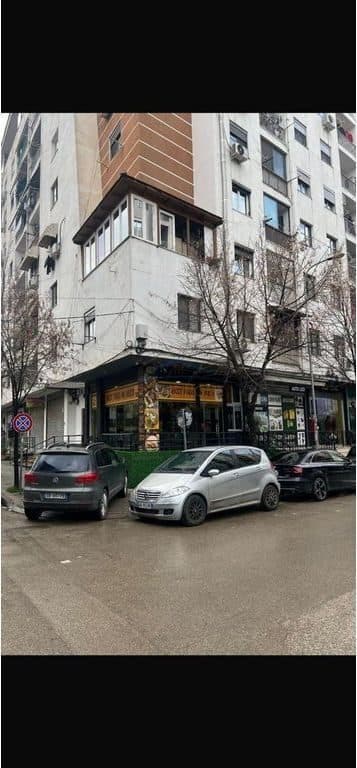 Qira, Hapësirë Biznesi, Rruga "5 Maji", Liqeni i Thatë, Tiranë