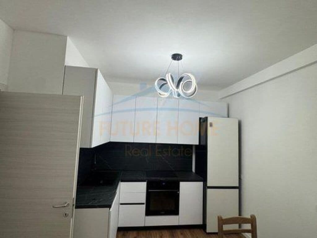 Në shitje, Apartament 1+1, Kompleksi E-88, Laprakë 3