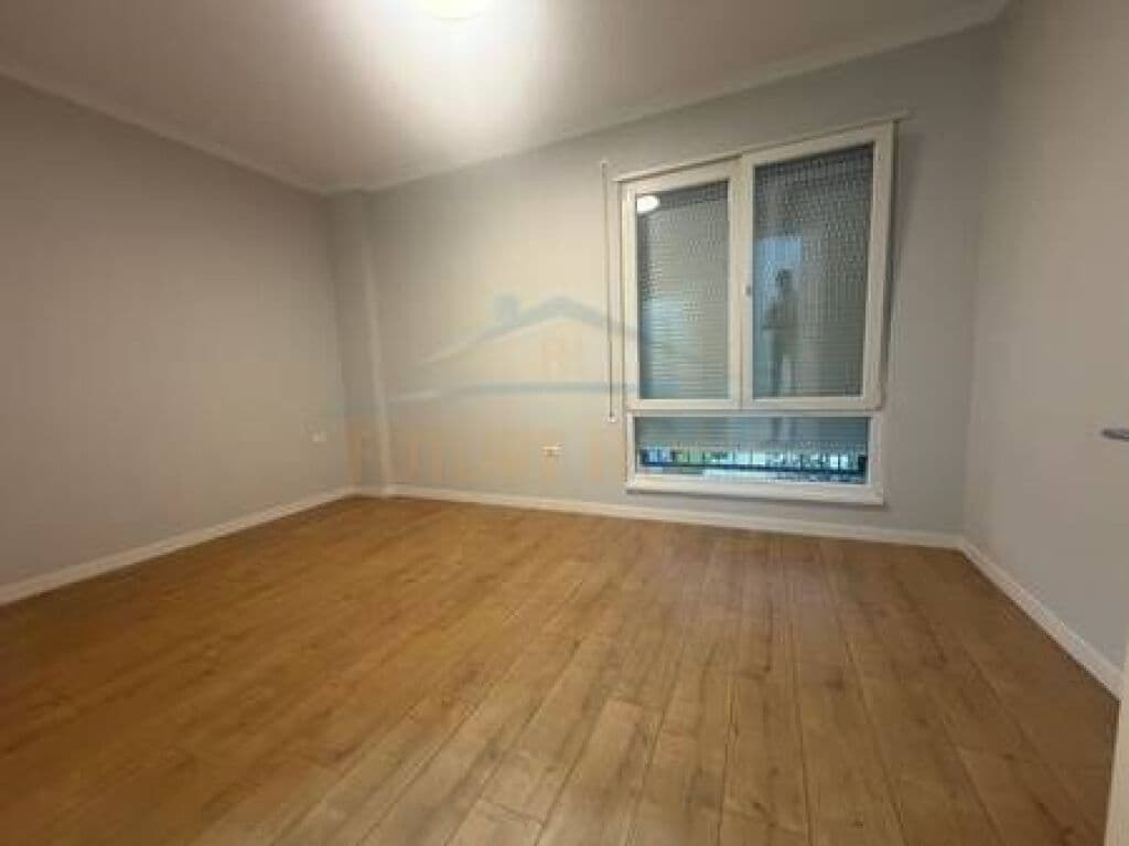 Jepet me qira, Apartament 3+1, Oxhaku, Tiranë 4