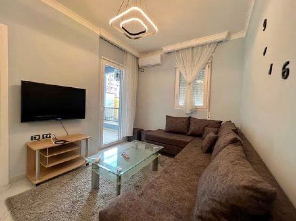 Në shitje, Apartament 1+1, Rruga 5 Maj, Tiranë 3