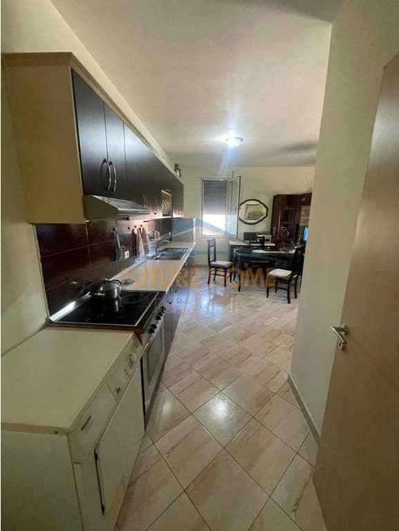 Në shitje, Apartament 2+1, Kopshti Zoologjik, Tiranë.