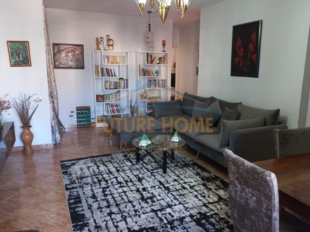 Në shitje, Apartament 2+1, Rruga Dritan Hoxha, Tiranë.