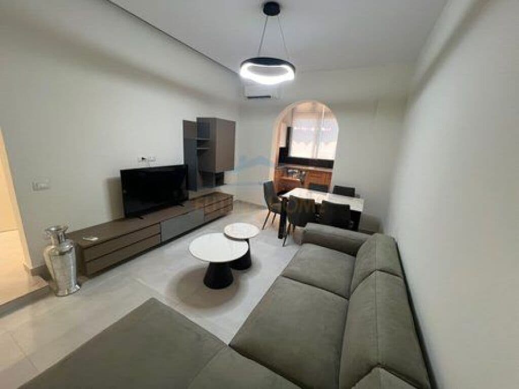 Qira, Apartament 1+1, Rruga e Dibres, Tirane.
