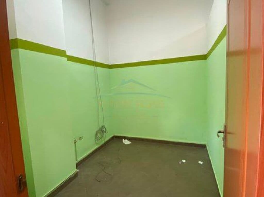 Në shitje, Hapësira Biznesi, Rruga Riza Cerova 4