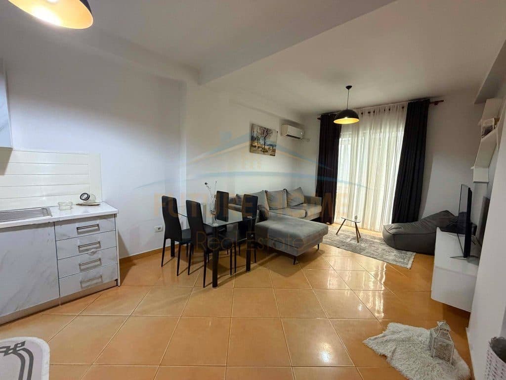 Në shitje, Apartament 1+1 + Vend Parkimi, Rruga e Re 3