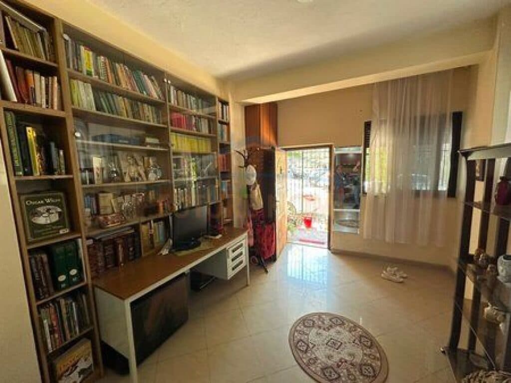 Jepet me qira Apartament 2+1, Rruga Elbasanit, Tiranë 2