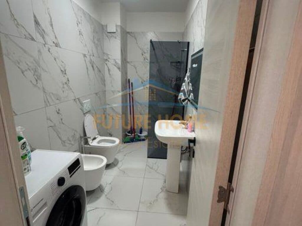 Jepet me qira, Apartament 2+1+2+2 Vende Parkimi, Paskuqan 2