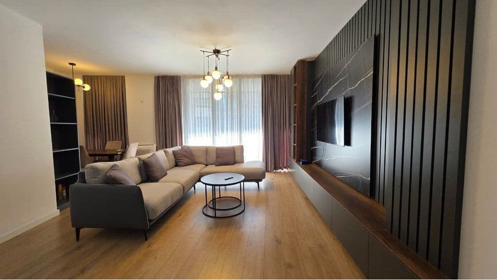 Qira, Apartament 2+1+2+Vend Parkimi, Selvia, Tiranë. 2