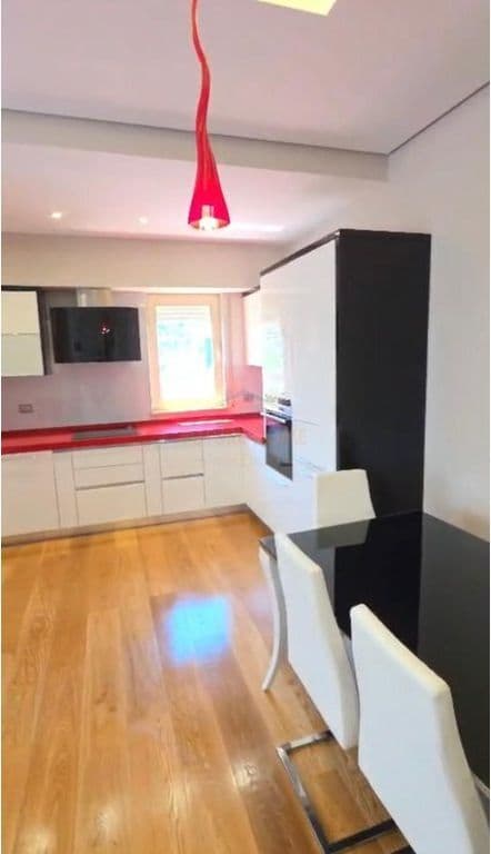 Në shitje, Apartament 2+1+2, Liqeni i Thatë, Tiranë. 3