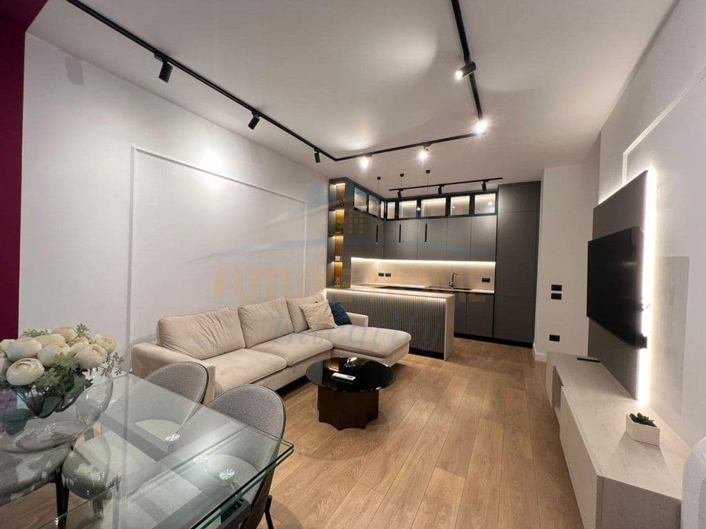 Me qira, Apartament 2+1 + Vend parkimi, Erli Residence, Tiranë.