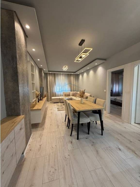 Qira, Apartament 1+1, Komuna Paris, Tiranë