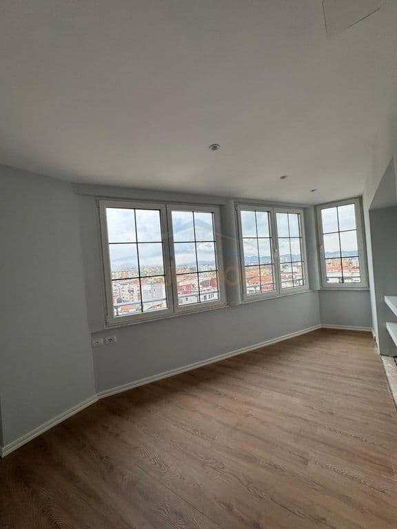 Në shitje, Apartament 2+1+2, Rruga "Shefqet Kuka", Fresk 3