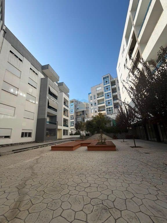 Qira, Apartament 2+1+2, Kopshti Zoologjik, Tiranë