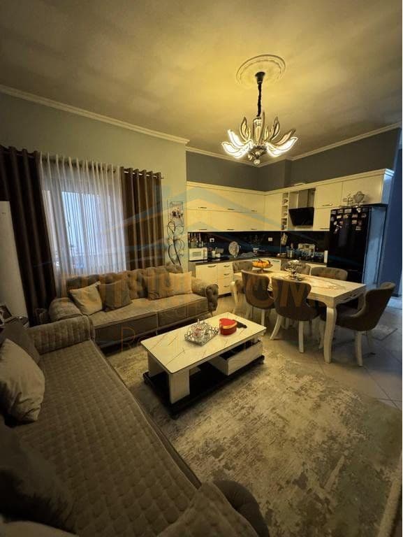 Apartament 2+1+2 për Shitje, Unaza e Re, Tiranë