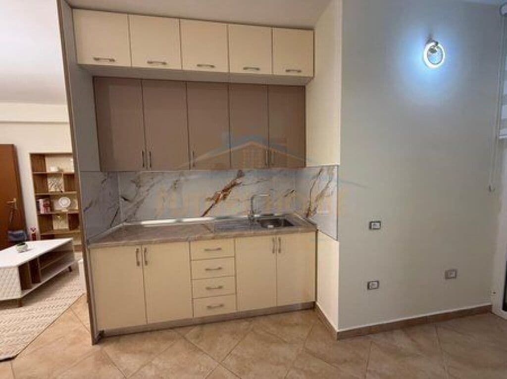 Jepet me qira, Apartament 1+1 Rruga Siri Kodra, Selvia, Tiranë 4
