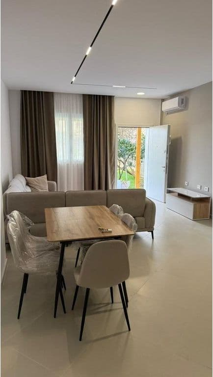 Qira, Apartament 1+1+ Vend Parkimi, Rruga Siri Kodra, Tiranë 2