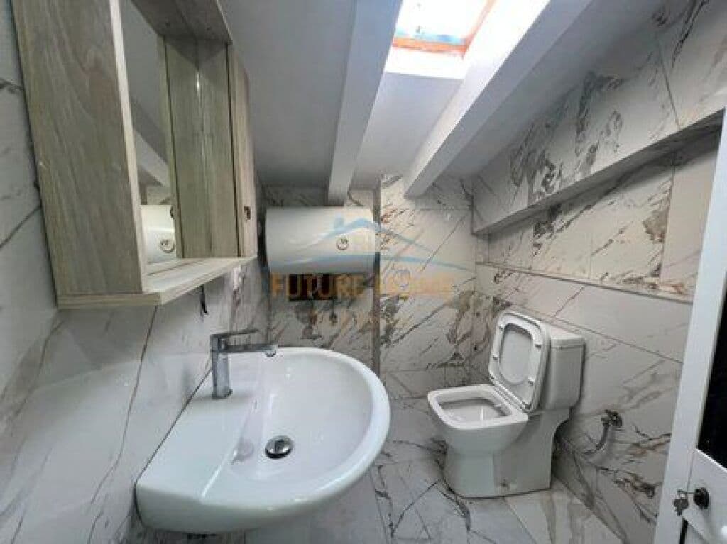 Jepet me qira, Apartament 3+1+ Vend Parkimi, Ura e Institutit