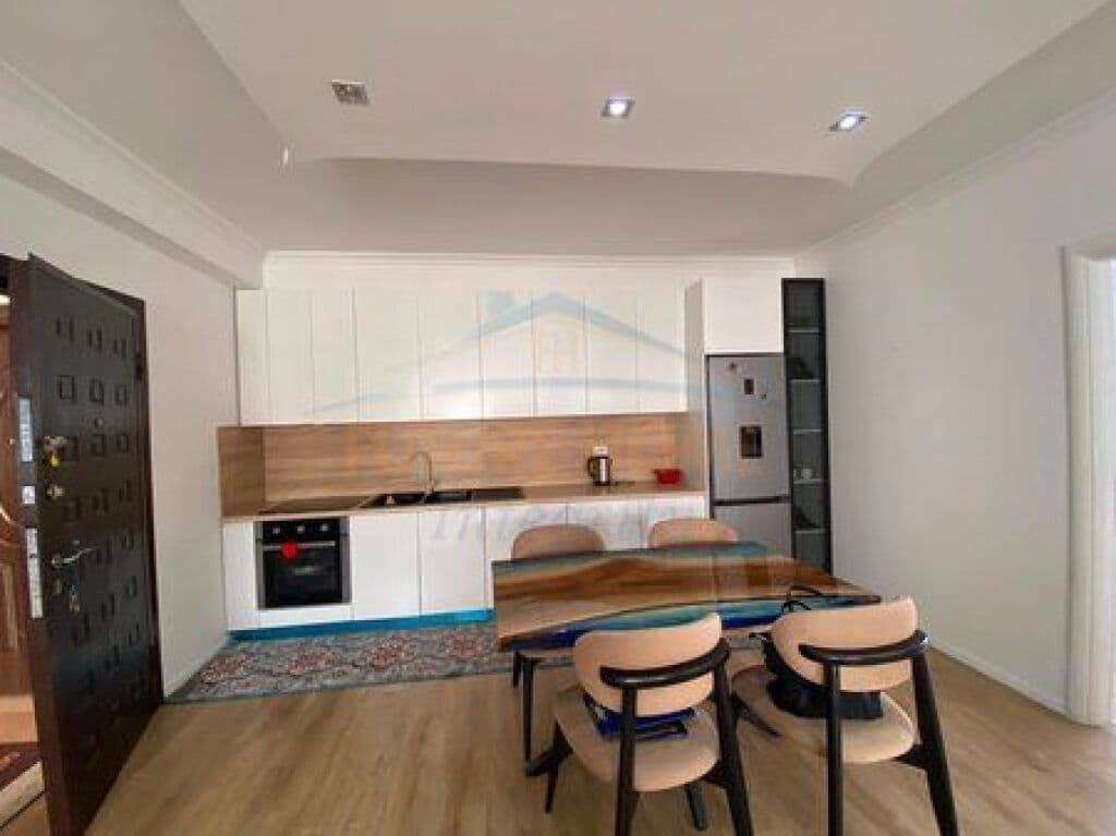 Në shitje, Apartament 2+1, Fresku, Tiranë. 2