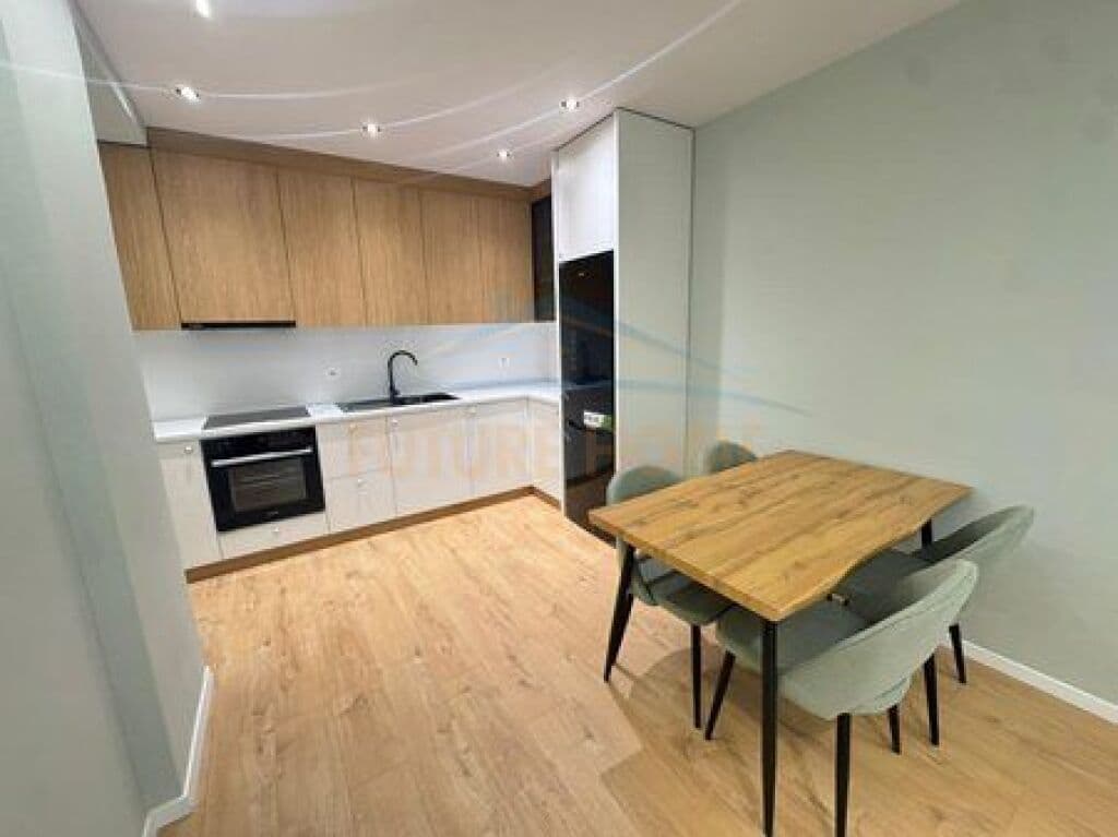 Në shitje, Apartament 2+1, Misto Mame 3