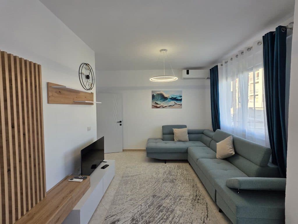 Shitet, Apartament 1+1, Plazh, Durres.