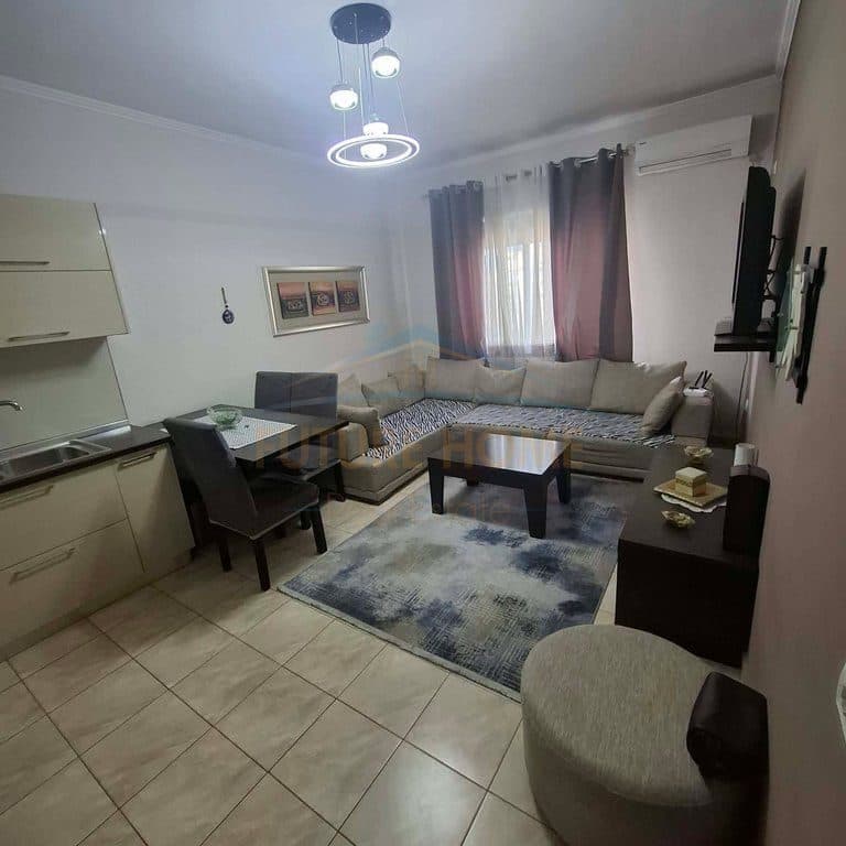 Në shitje, Apartament 2+1, Rruga Astrit Losha, Rruga e Re 2