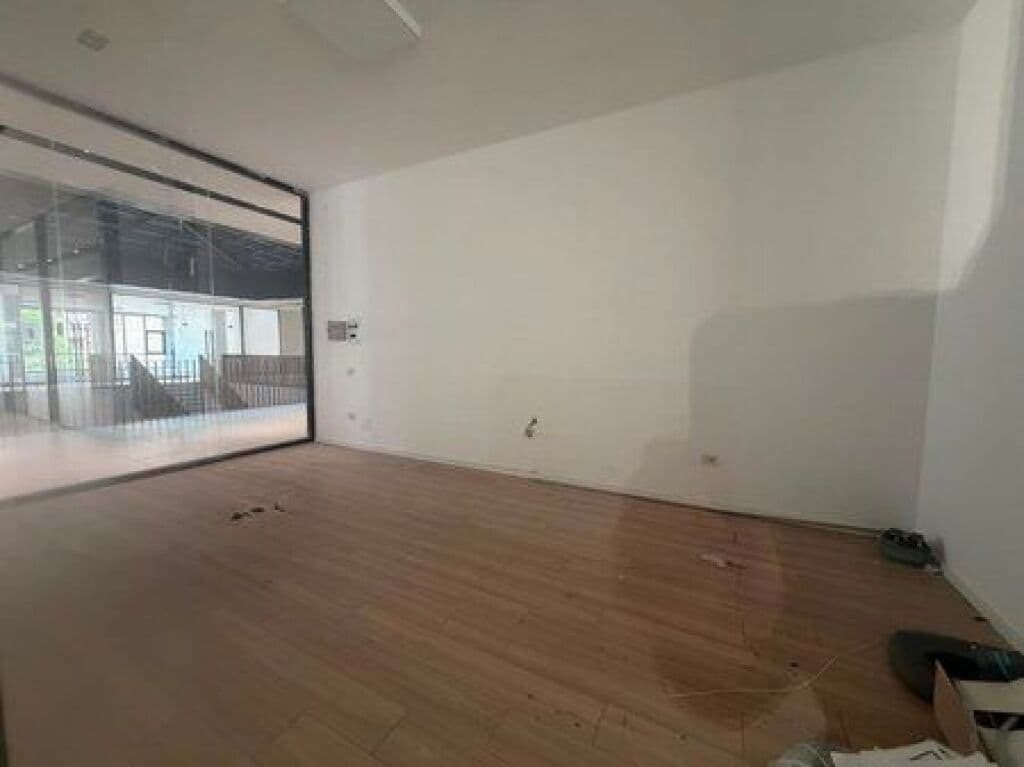 Qira, Hapësira Biznesi, Duplex, Kopshti Zoologjik, Tiranë. 3