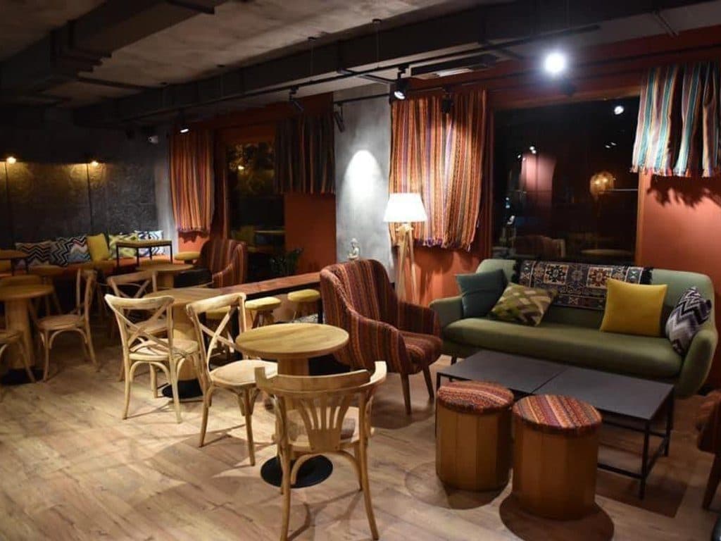 Qera, Bar-Kafe, Ish Ekspozita, Tirane 3