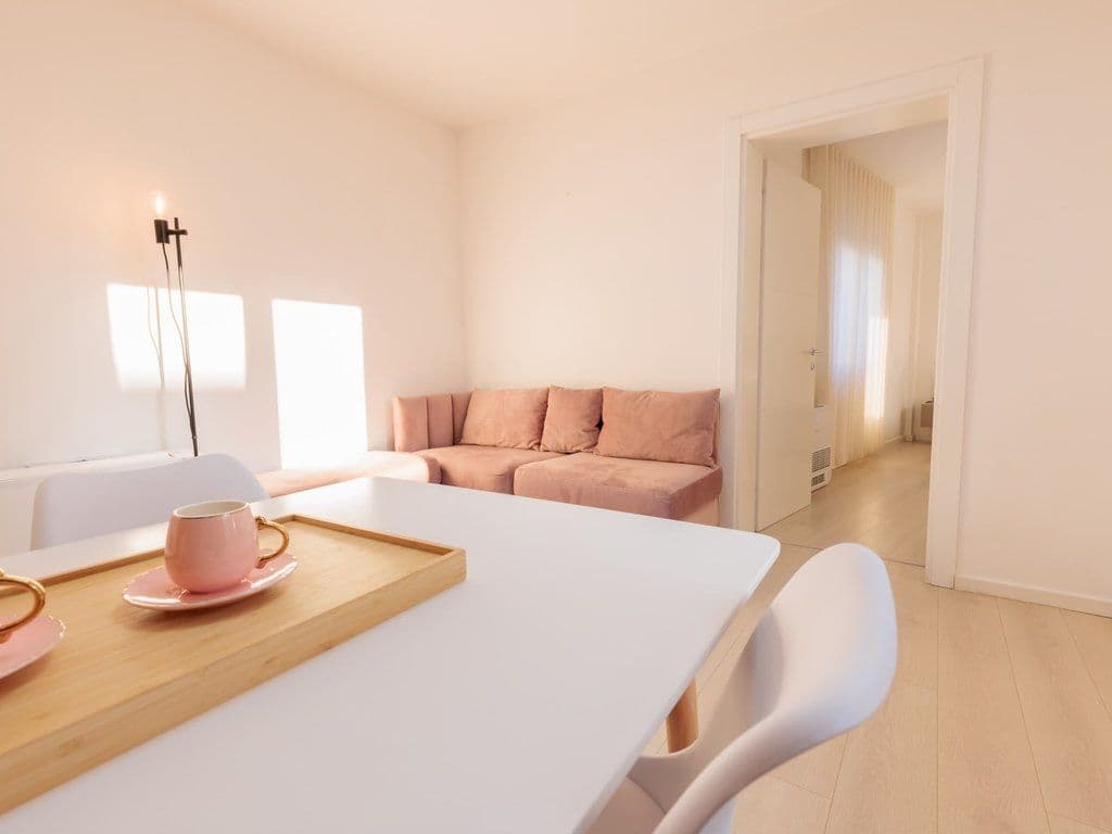 Në shitje, Apartament 3+1, Rruga Mine Peza, Tiranë
